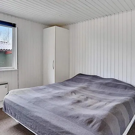 Three-bedroom Holiday In 78 Hemmet